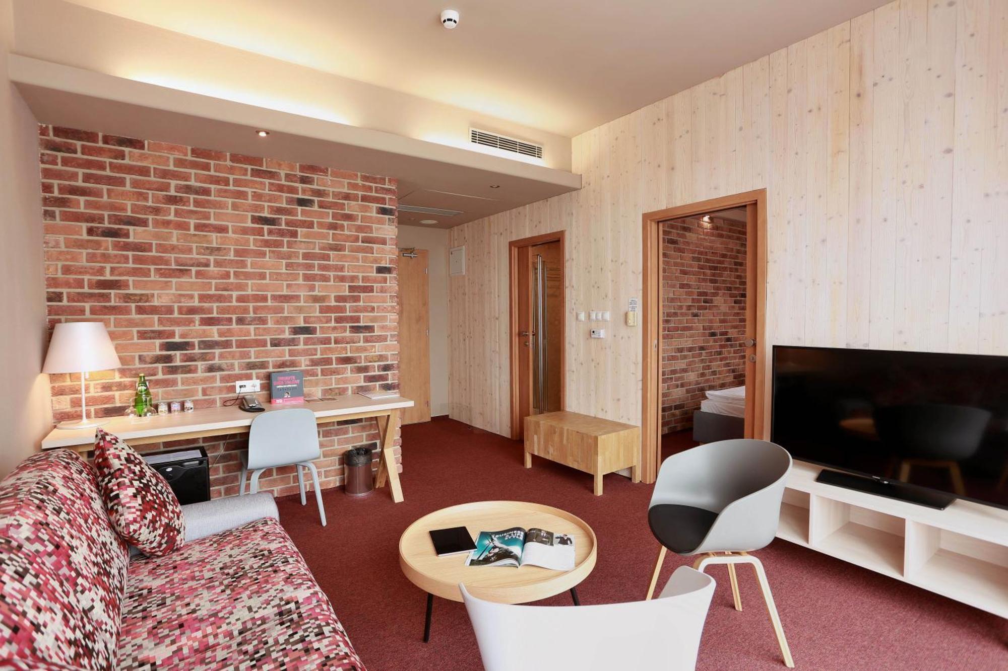 Deluxe Suite with Balcony