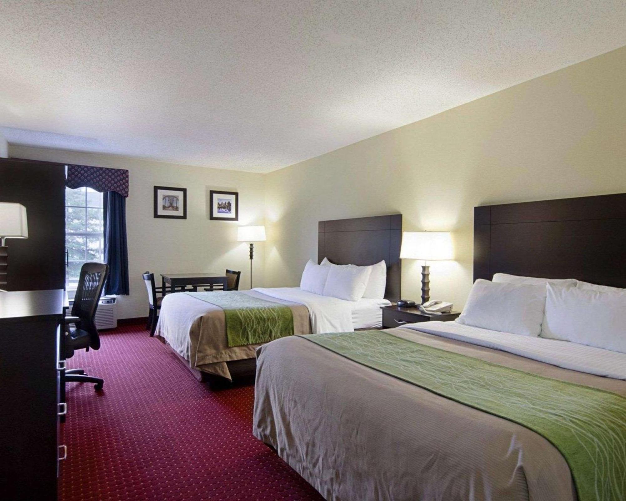Queen Room with Two Queen Beds - Accessible/Non-Smoking