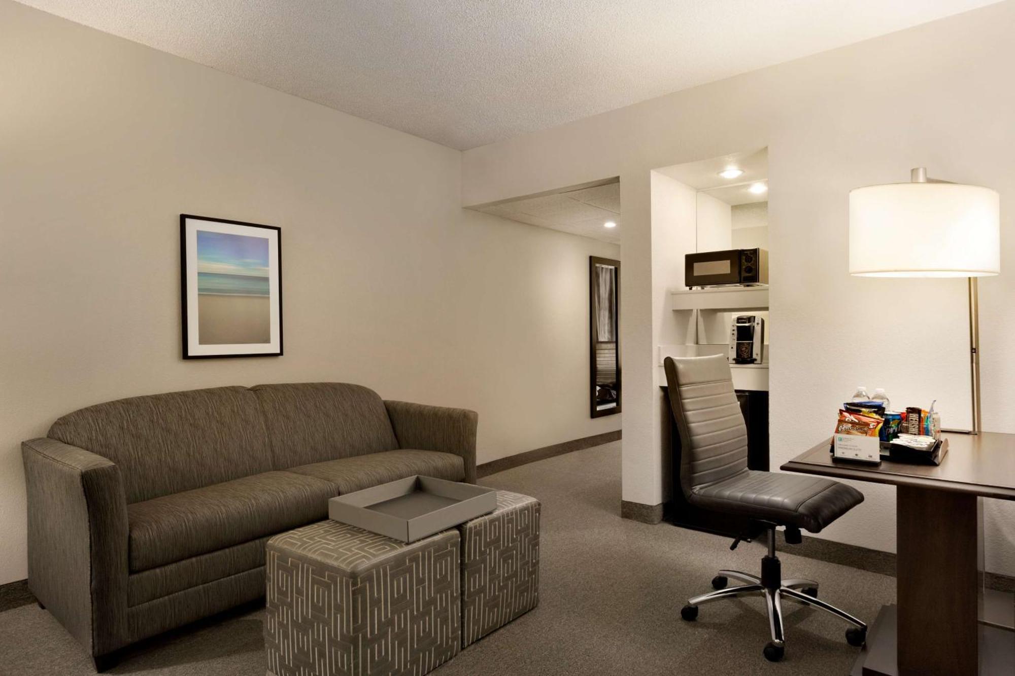 Two Bedroom Suite - Non-Smoking