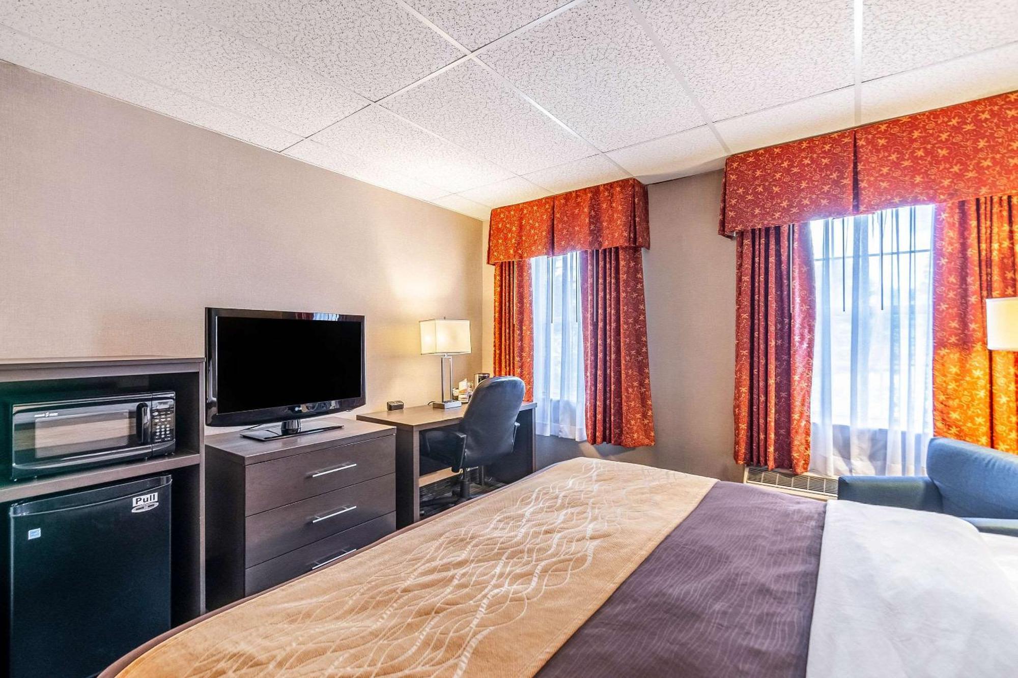 King Room - Accessible/Non-Smoking
