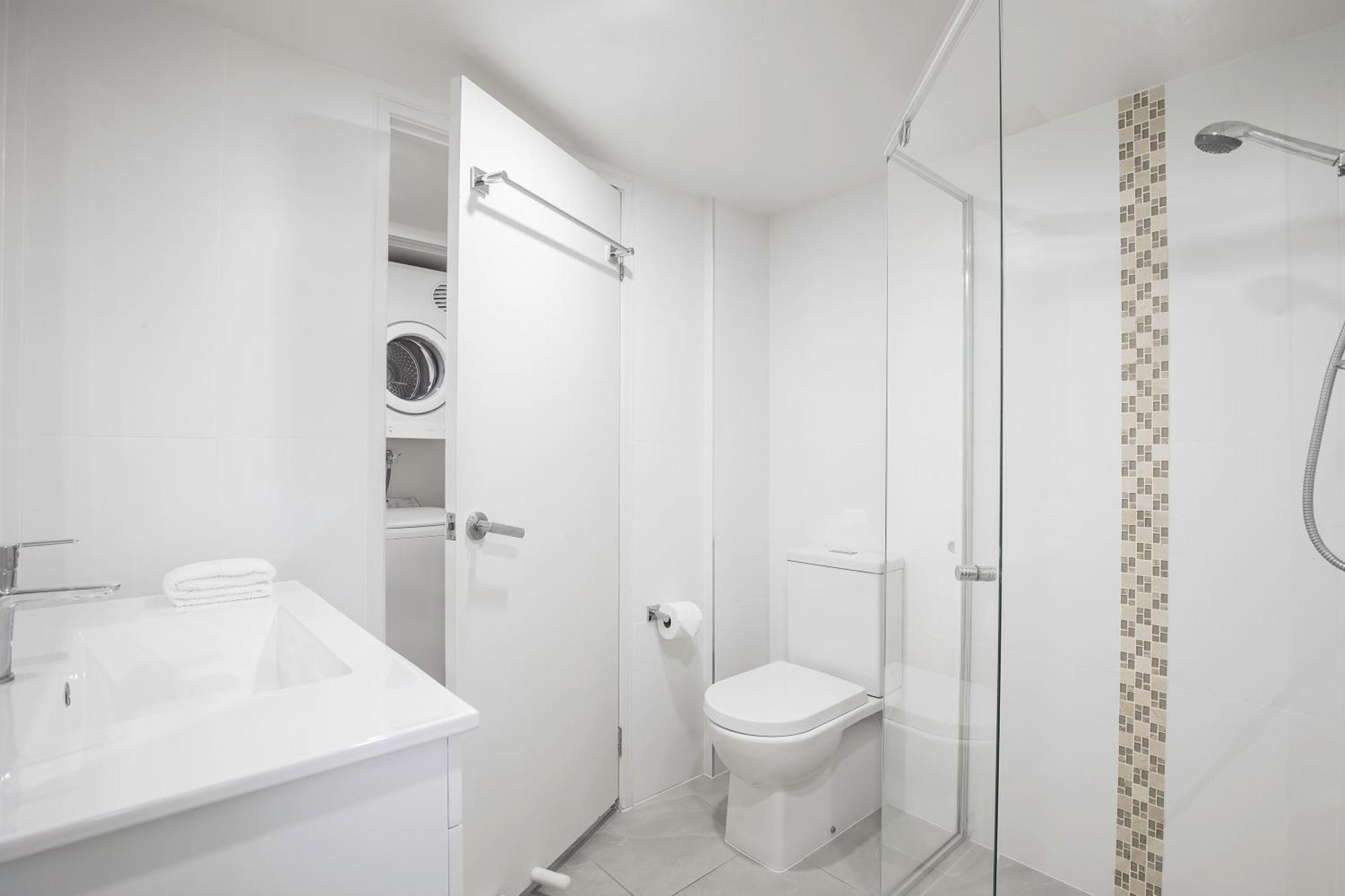 Three-Bedroom Apartment,1277309542:JPEG