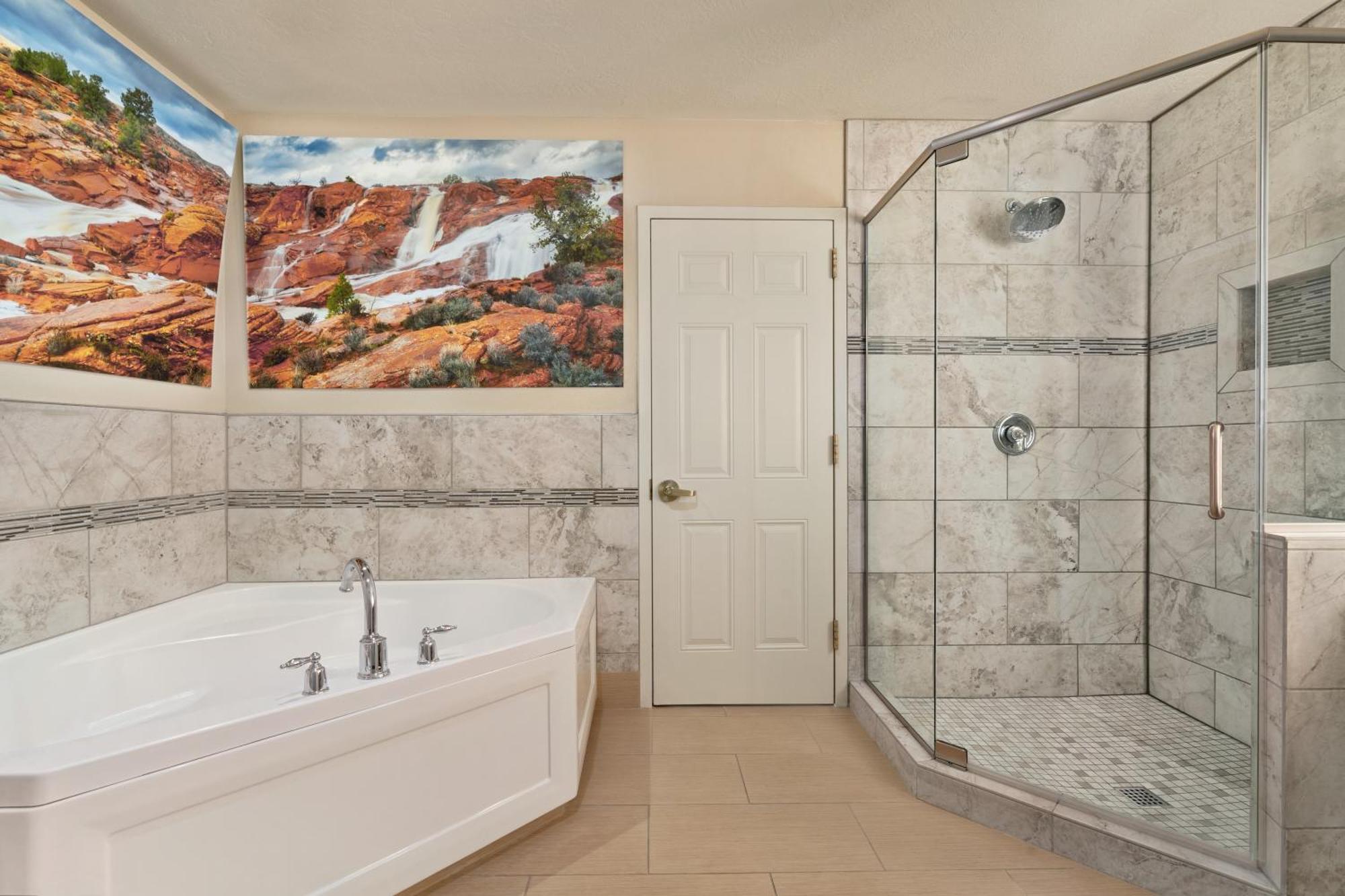 One-Bedroom King Suite - Non-Smoking