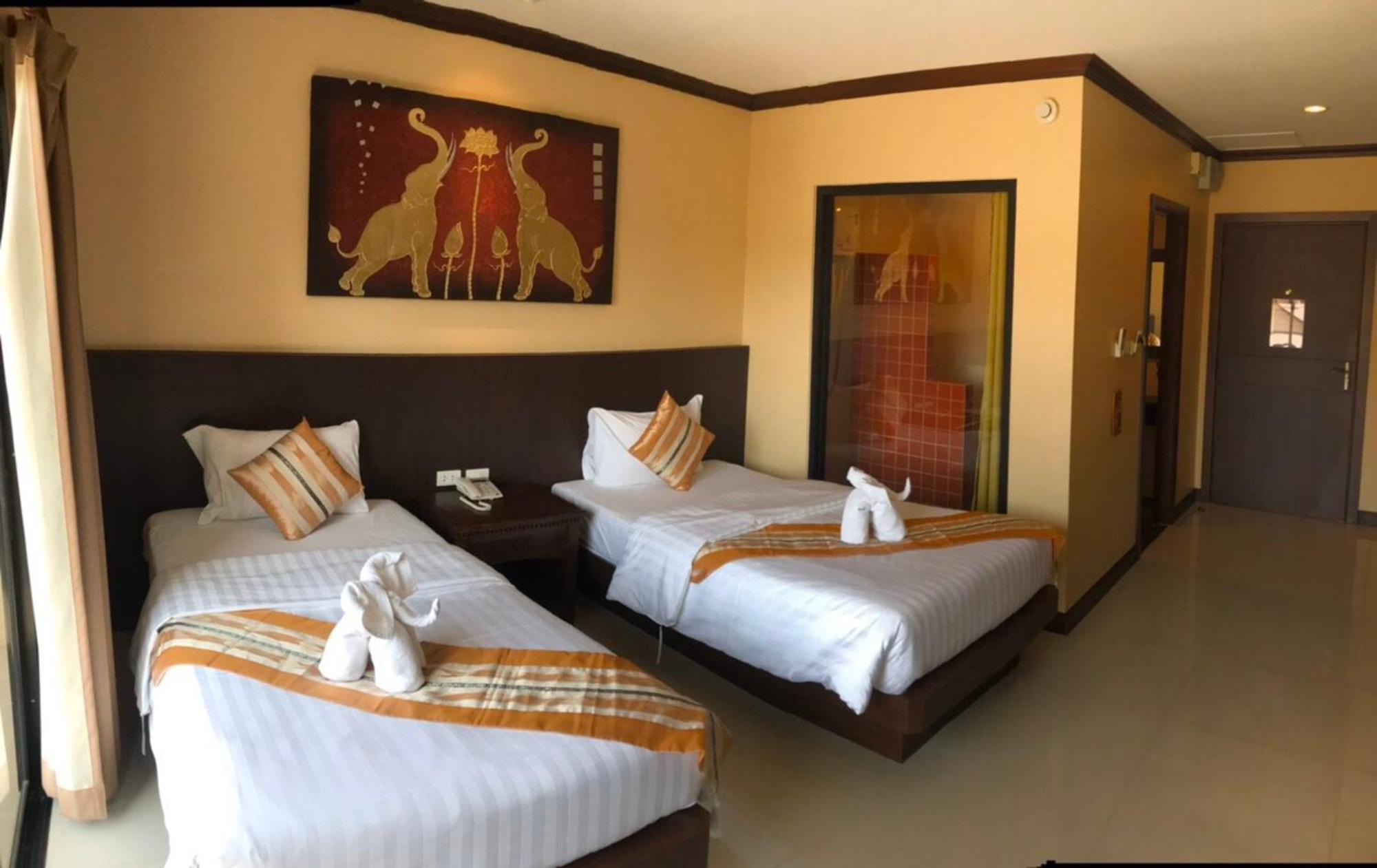 Standard Twin Room