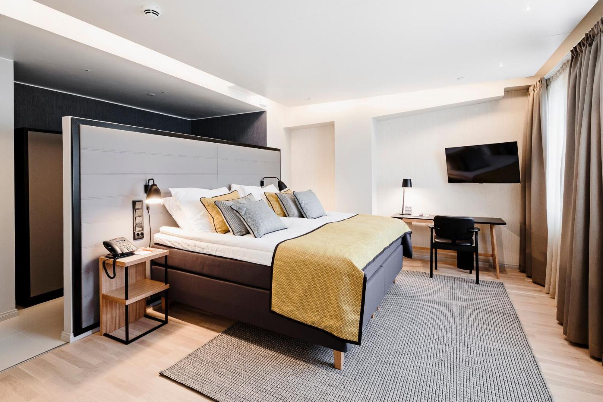 One-Bedroom Suite