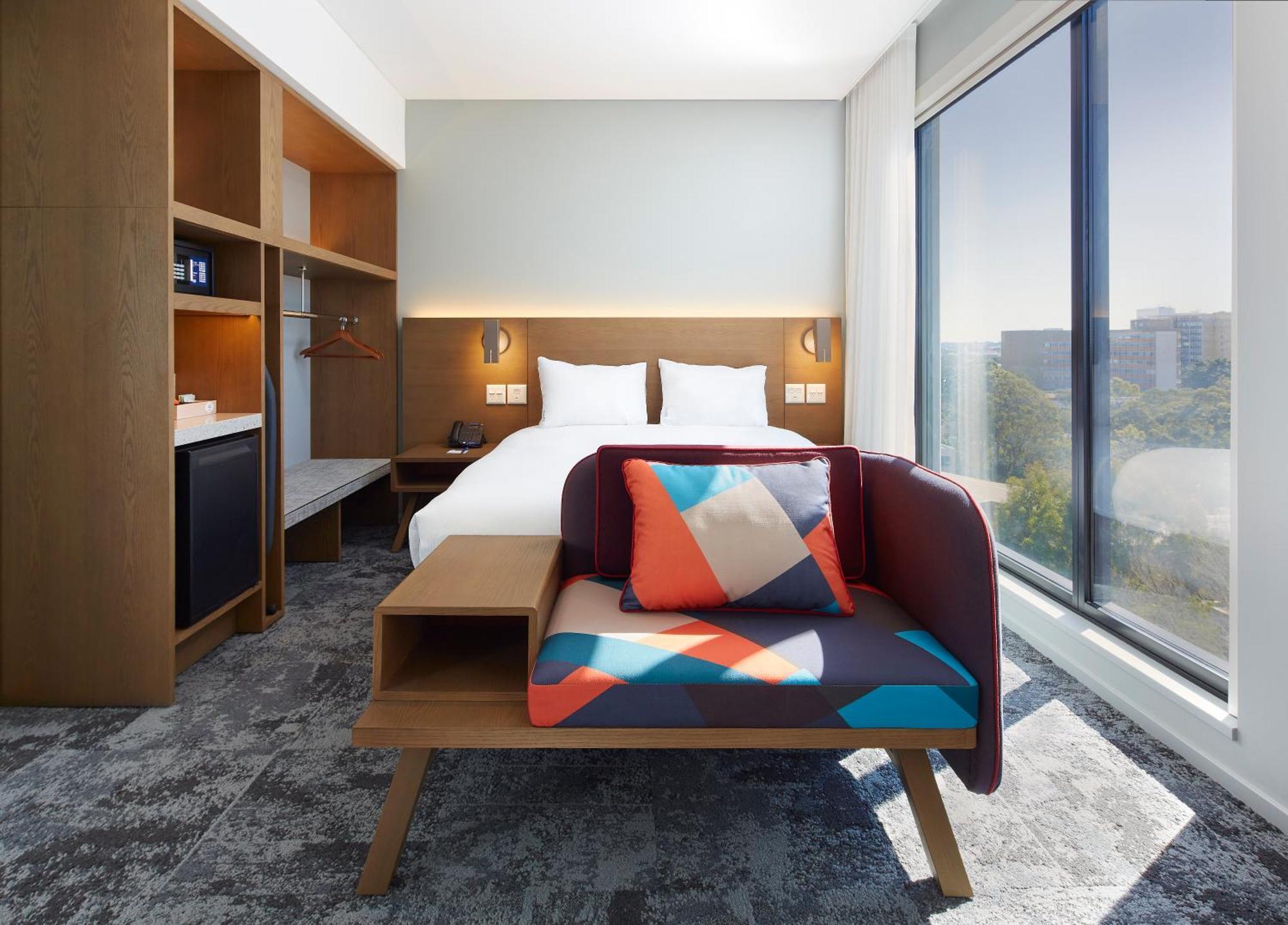 Standard Queen Room - Accessible with Free Breakfast