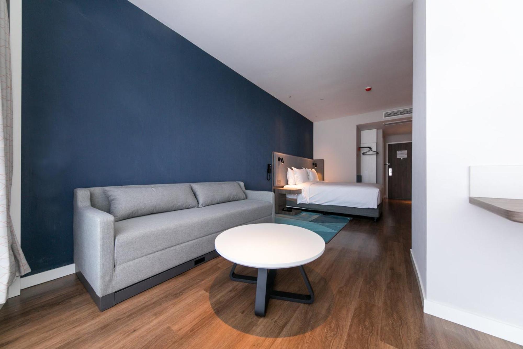 King Suite with Sofa Bed