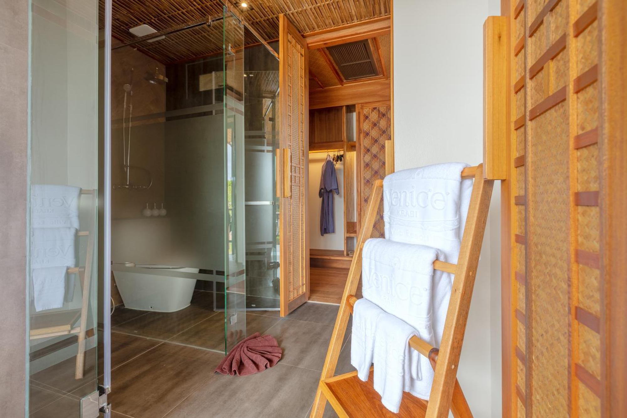 Lagoon Grand Deluxe View- Free Schedule Shuttle to Ao Nang Beach/ Railay Beach