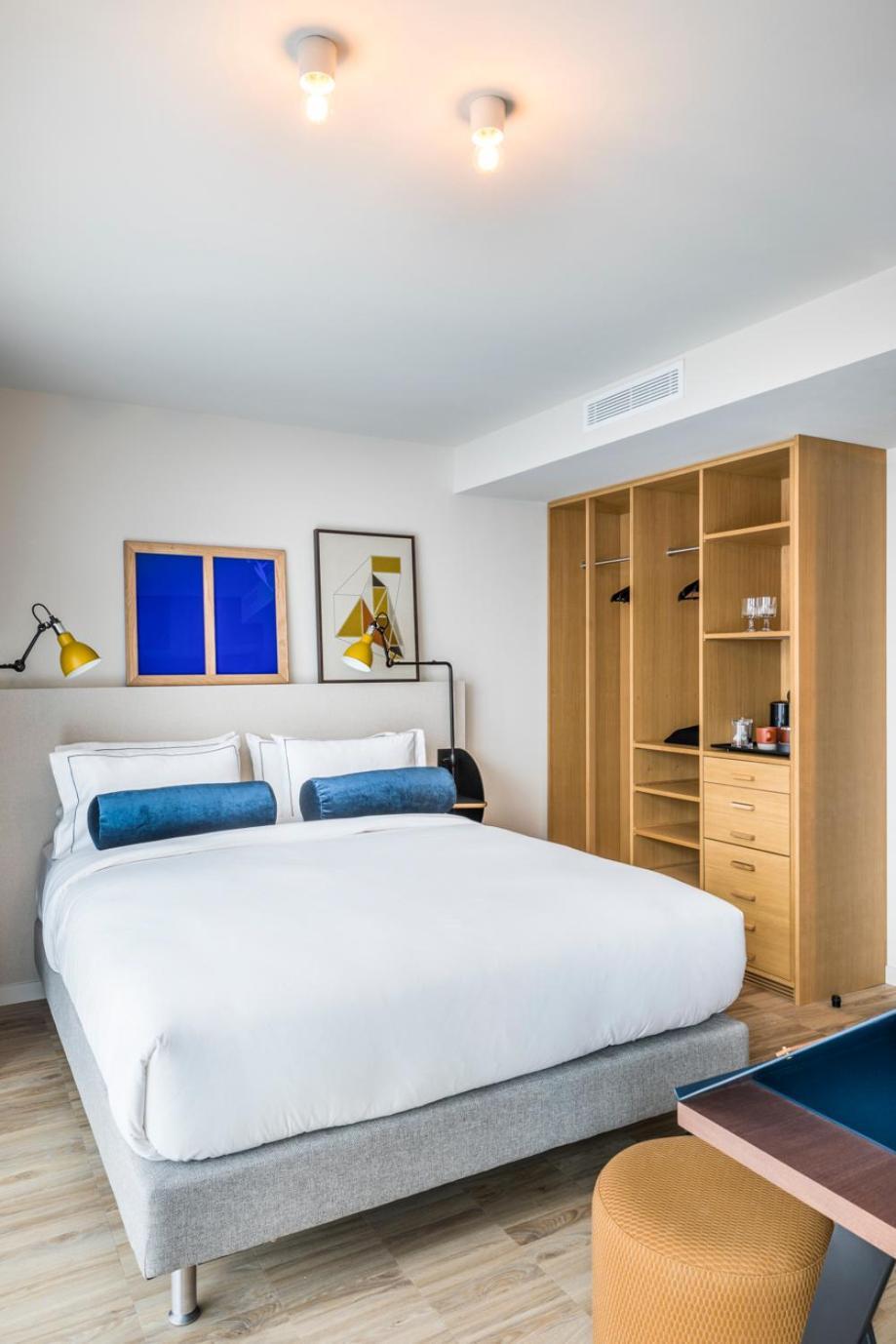 Cocoon Room