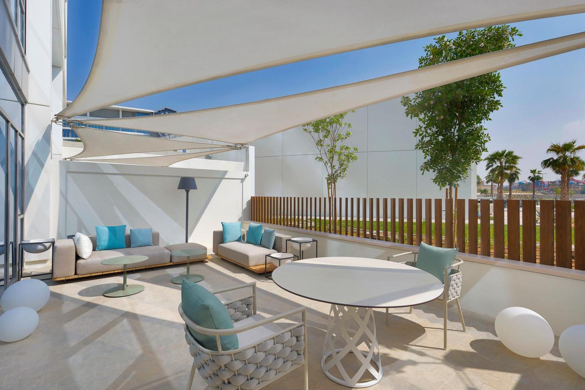 One-Bedroom Apartment with Terrace,1285706392:JPEG