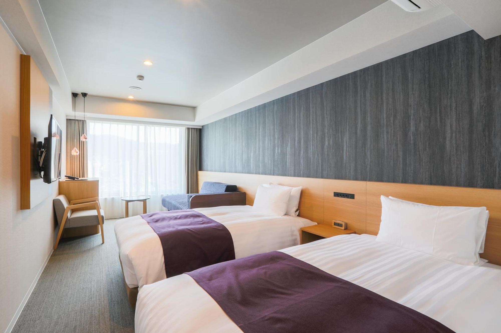 Premium Twin Room - Non-Smoking
