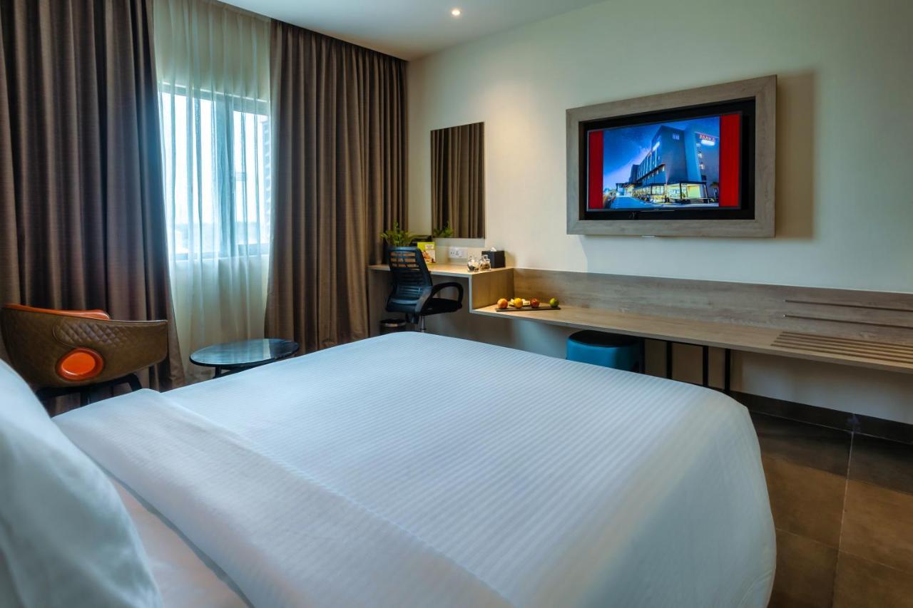 Deluxe Queen Room