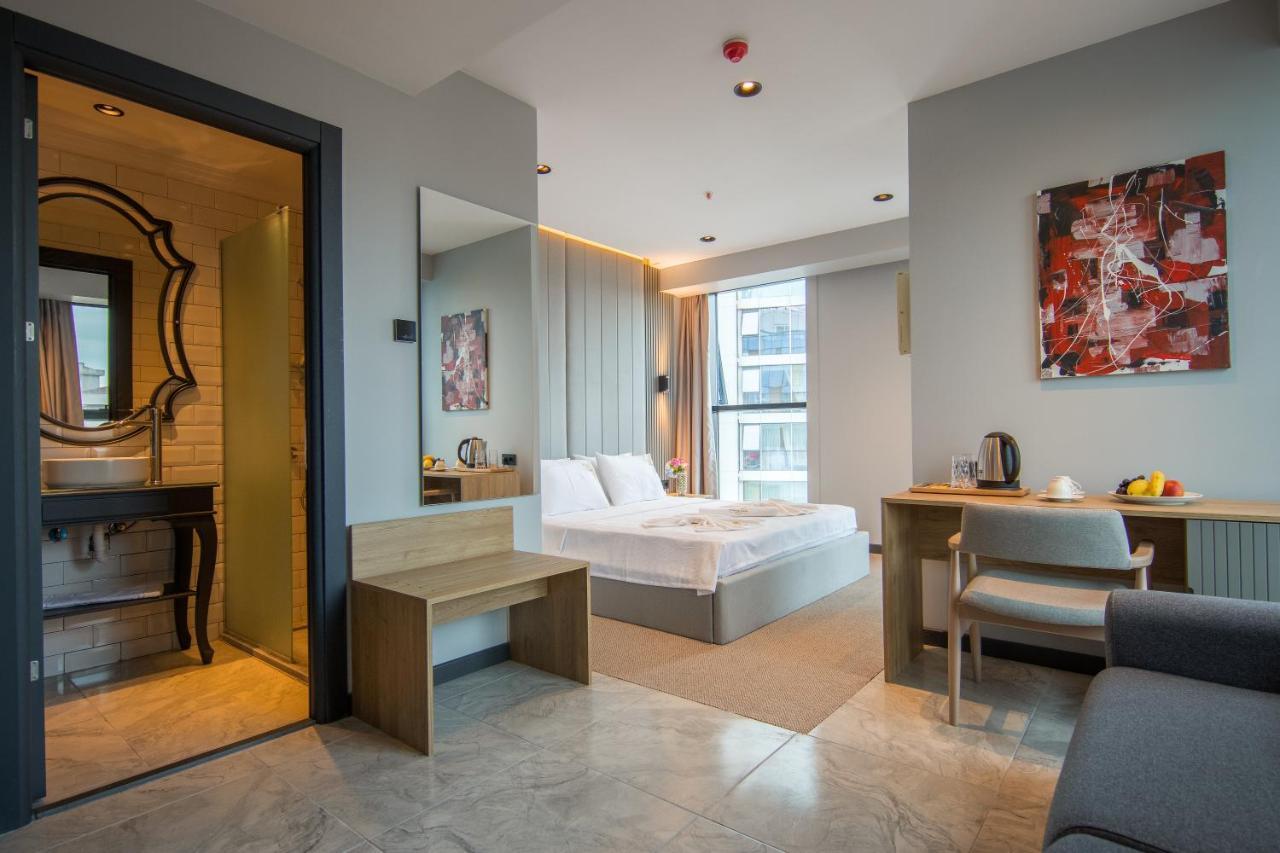 Suite with City View