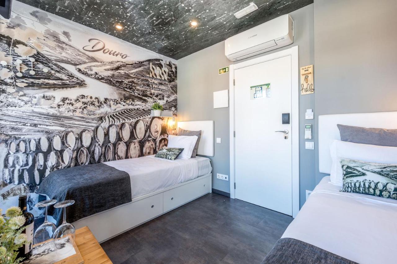 Twin Room with Private External Bathroom