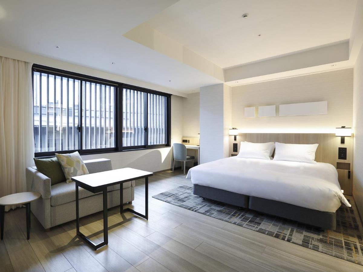 Premier King Room