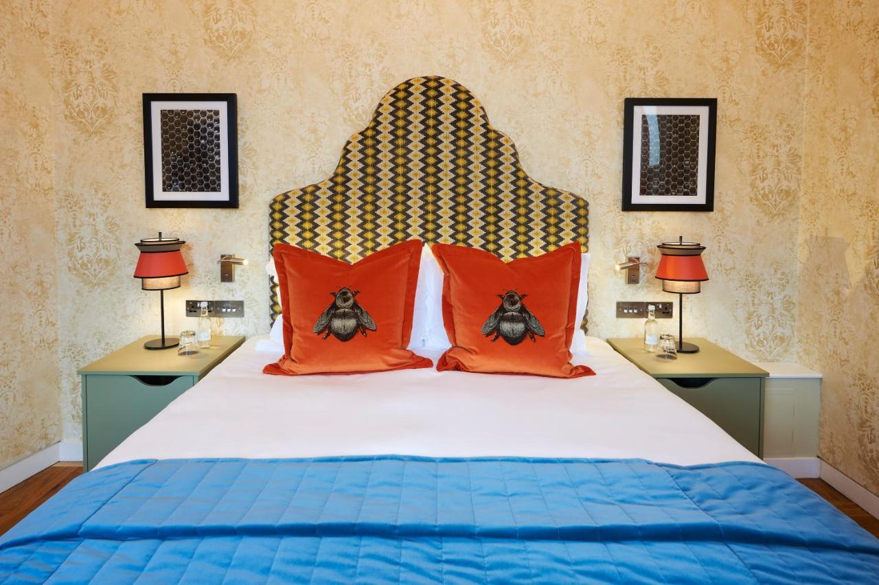 Suite,1300264402:JPEG