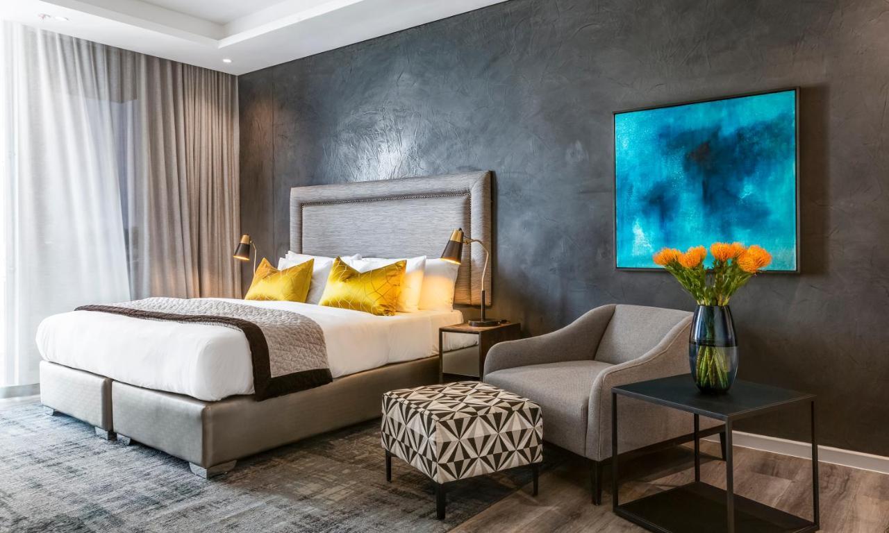 2 Bedroom Deluxe Room