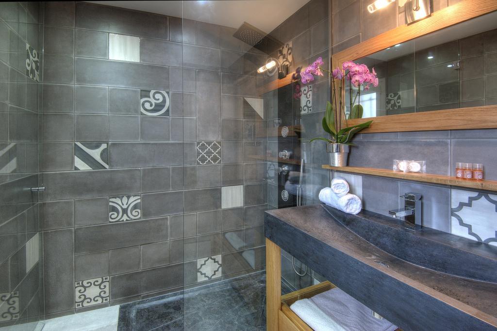 Budget Family Room (2 Adults + 2 Children) - Free Spa Access