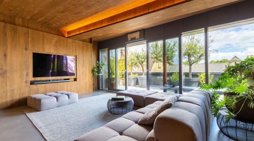 Penthouse Apartment