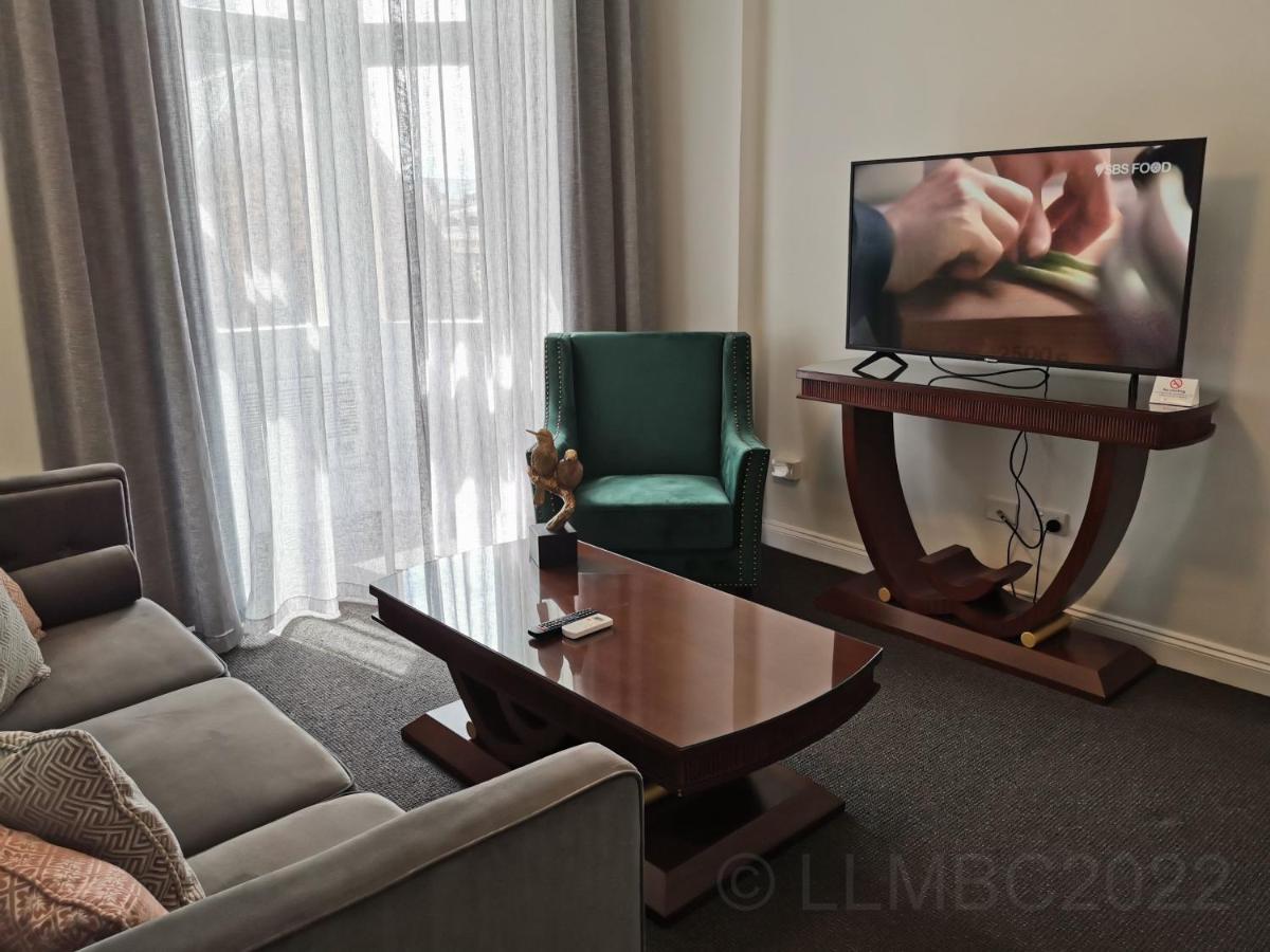 Executive One-Bedroom Apartment
