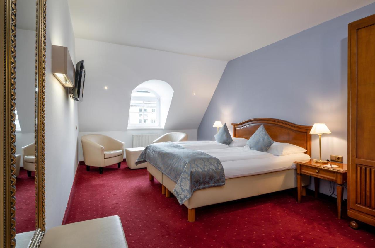 Classic Double Room