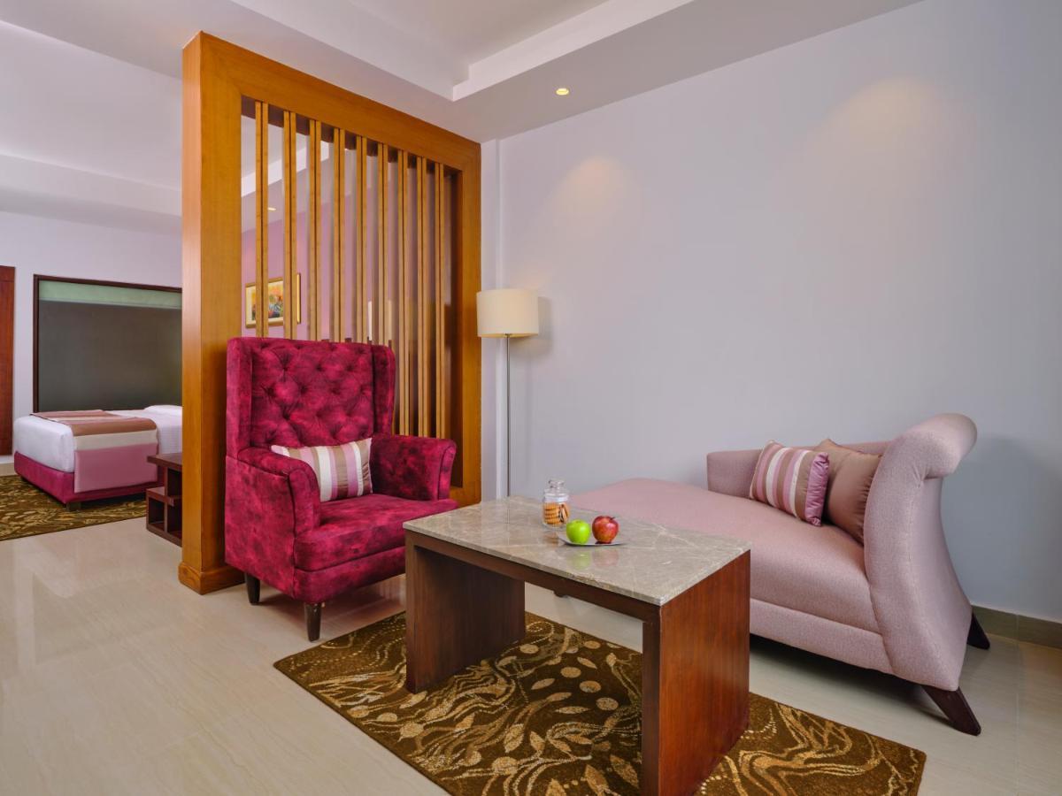 Junior Suite with Complimentary taxi stand transfer to Banganga/ Helipad , 15% off on Spa ( 30 min ), 15% off on F&B, 20% off on laundry per room per stay