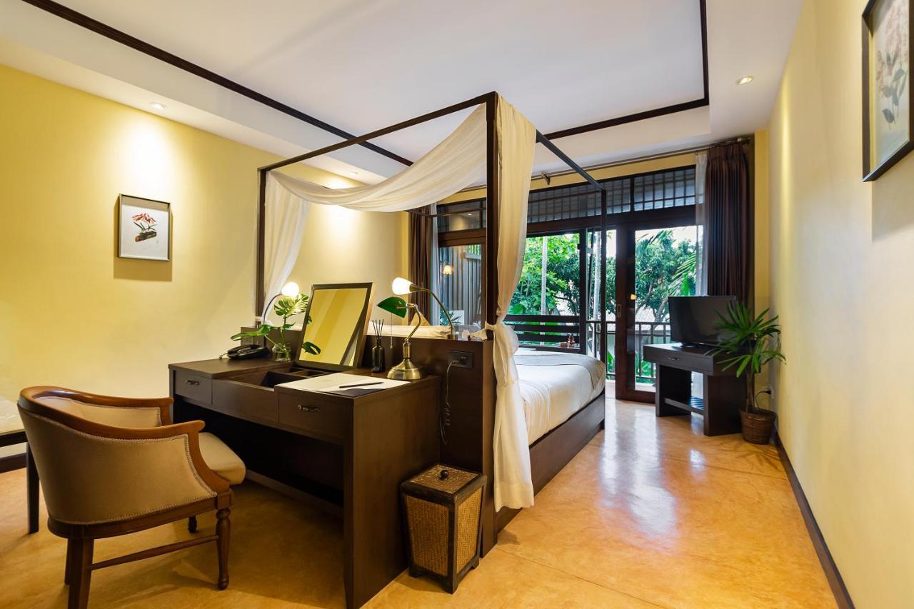 Deluxe Double Room with Bathtub