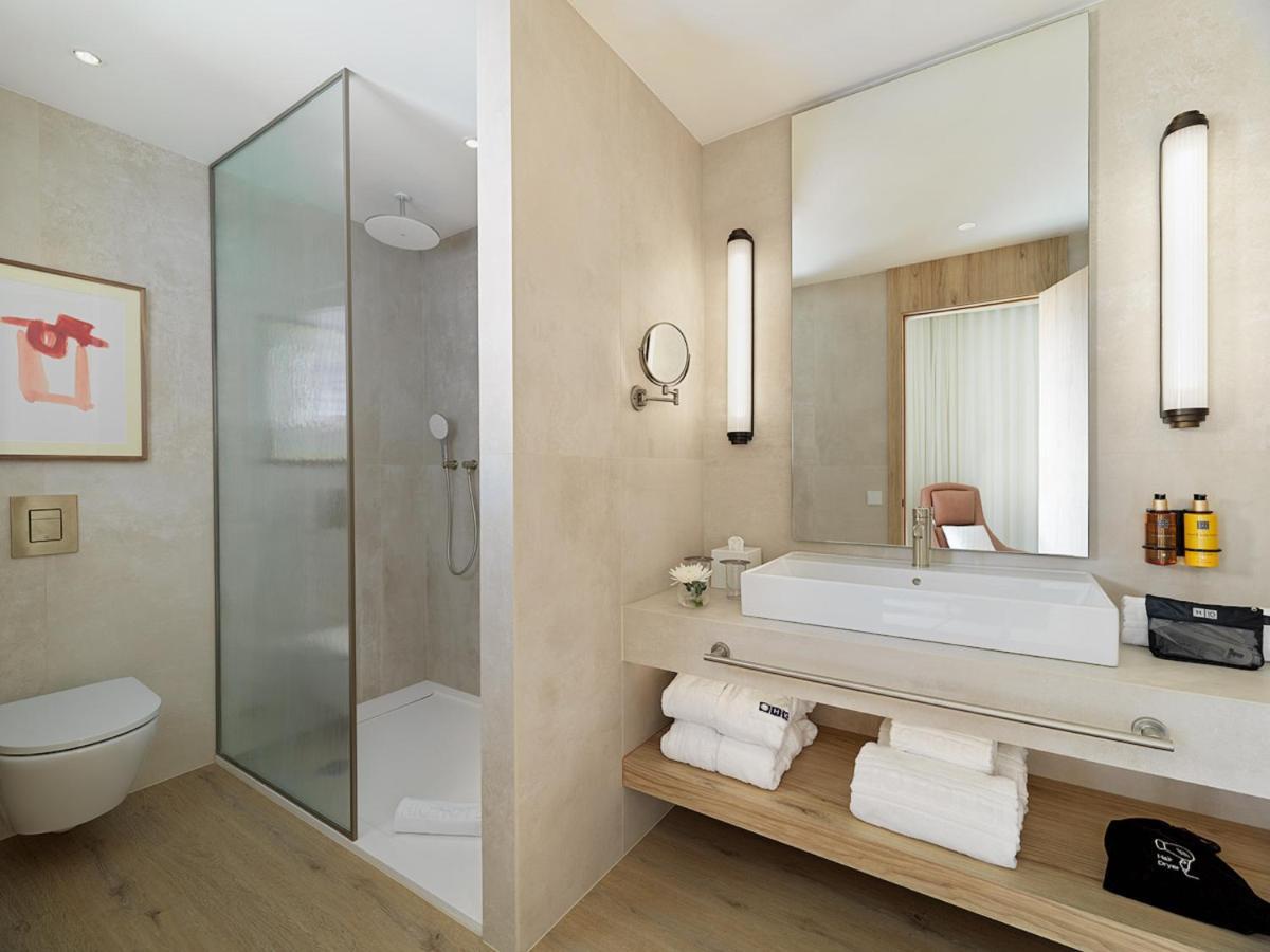 Junior Suite (2 Adults + 1 Child)