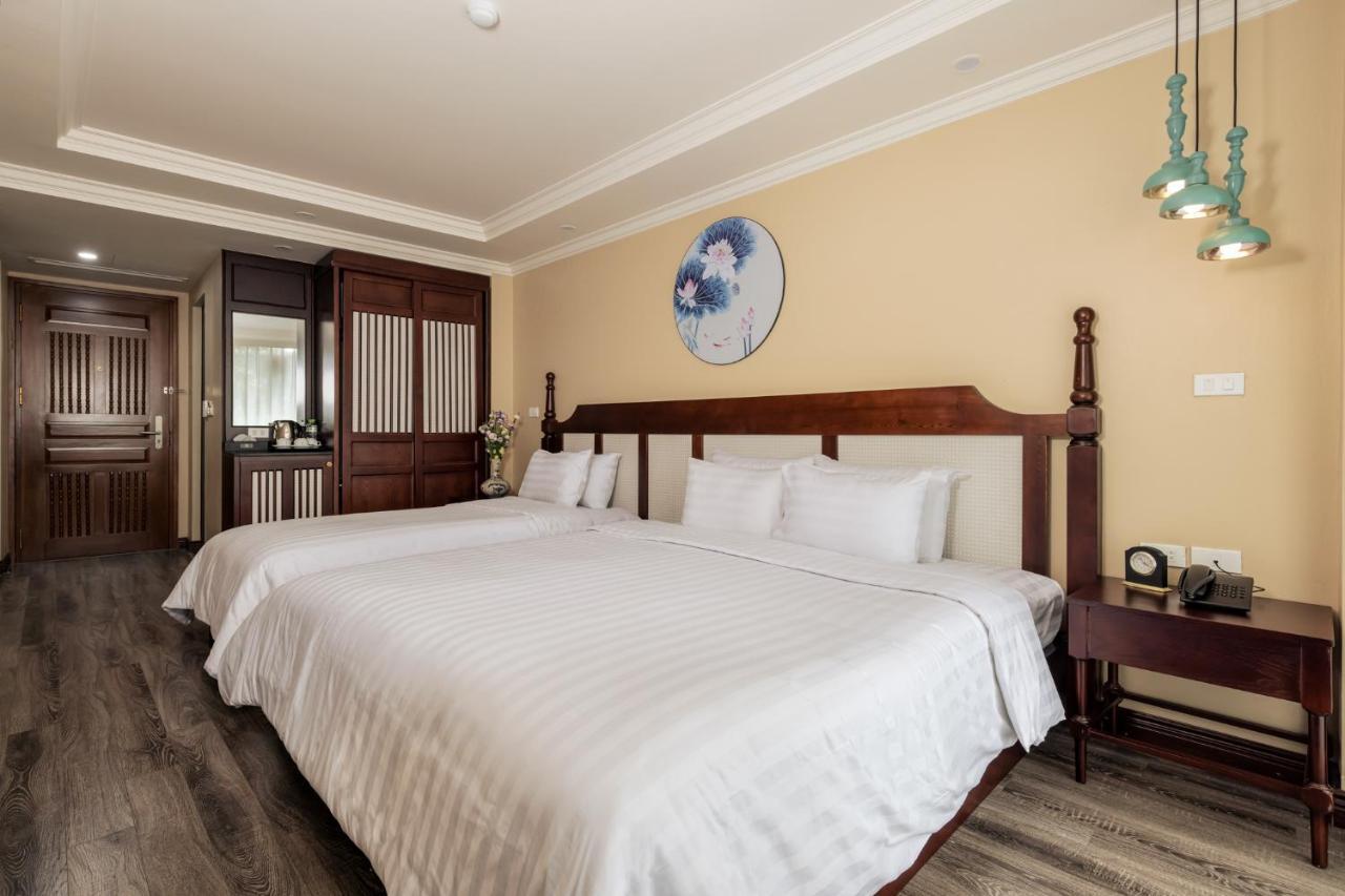 Family Suite with Balcony