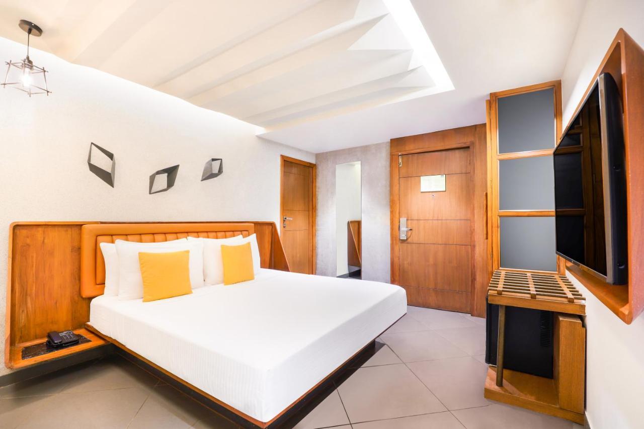 Deluxe Double Room (Avail to extend check-in early as 11 AM and check-out late as 3 PM at extra charges)