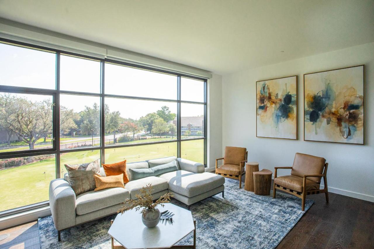 Studio with Balcony