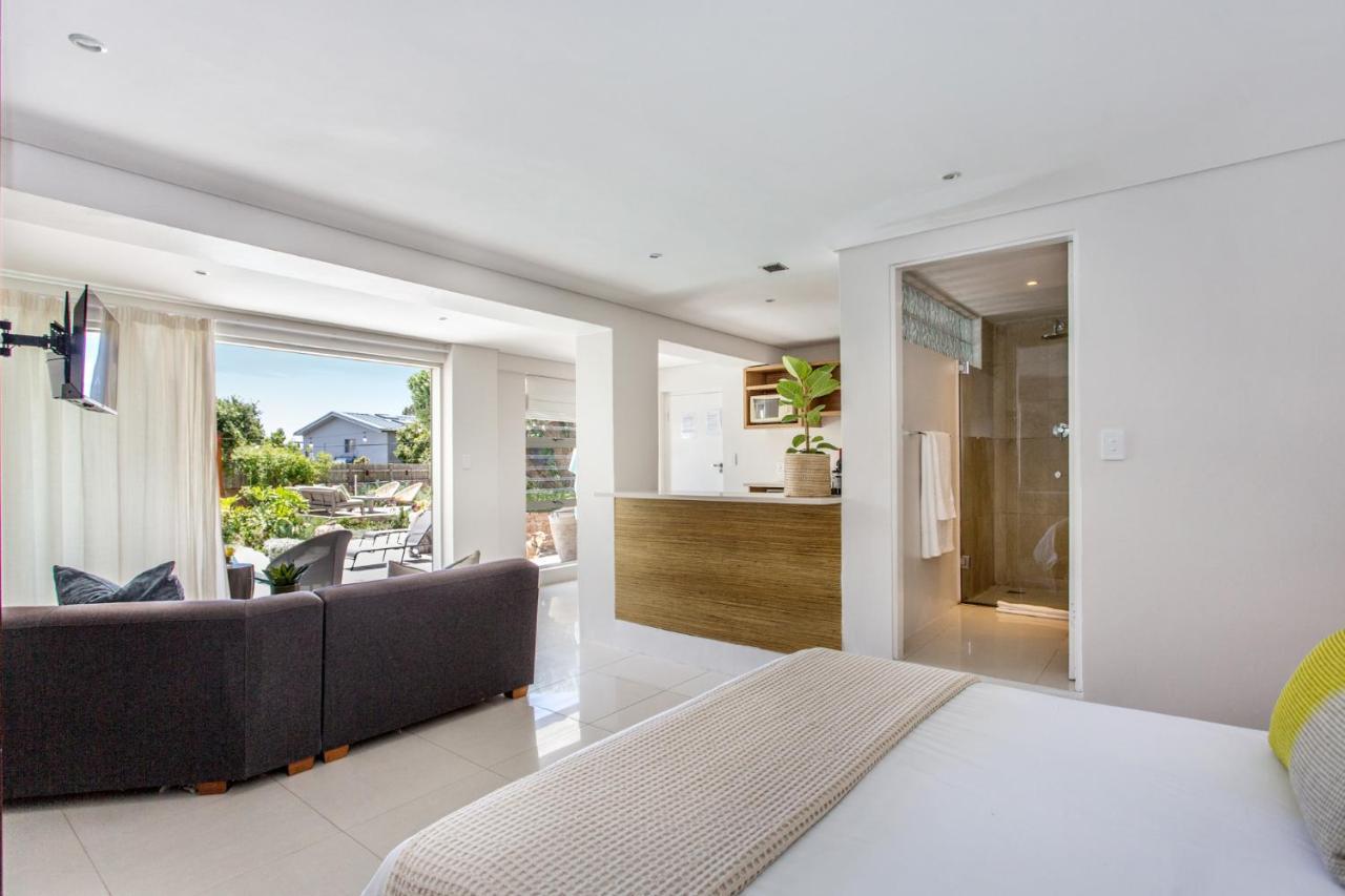Deluxe Double or Twin Room with Pool View