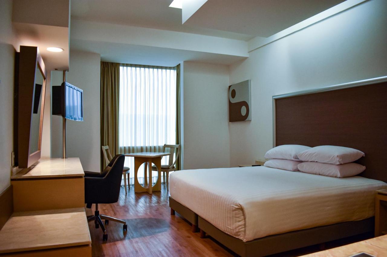 King Room - Non-Smoking