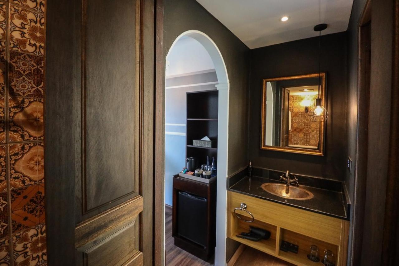 El Presidente King Suite