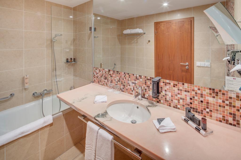 Superior Double or Twin Room with Balcony