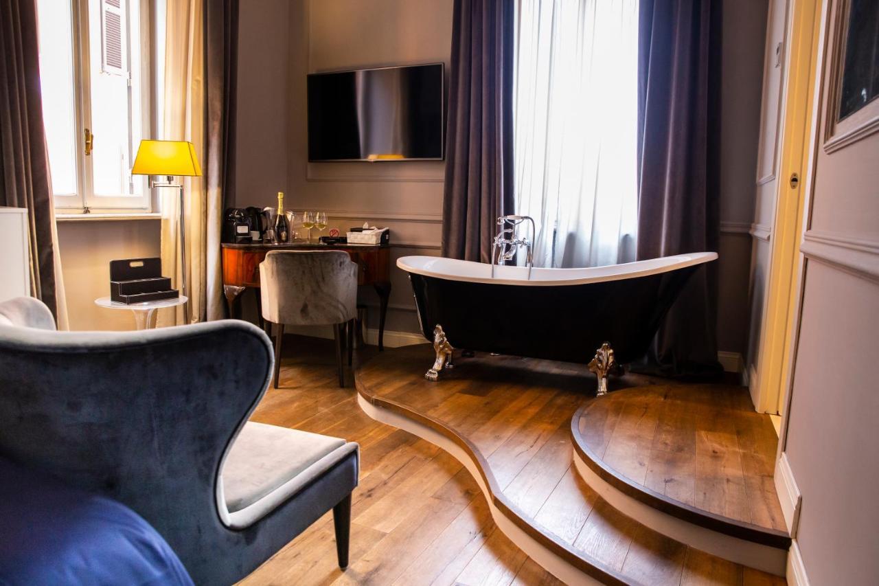 Deluxe Double Room with Bath
