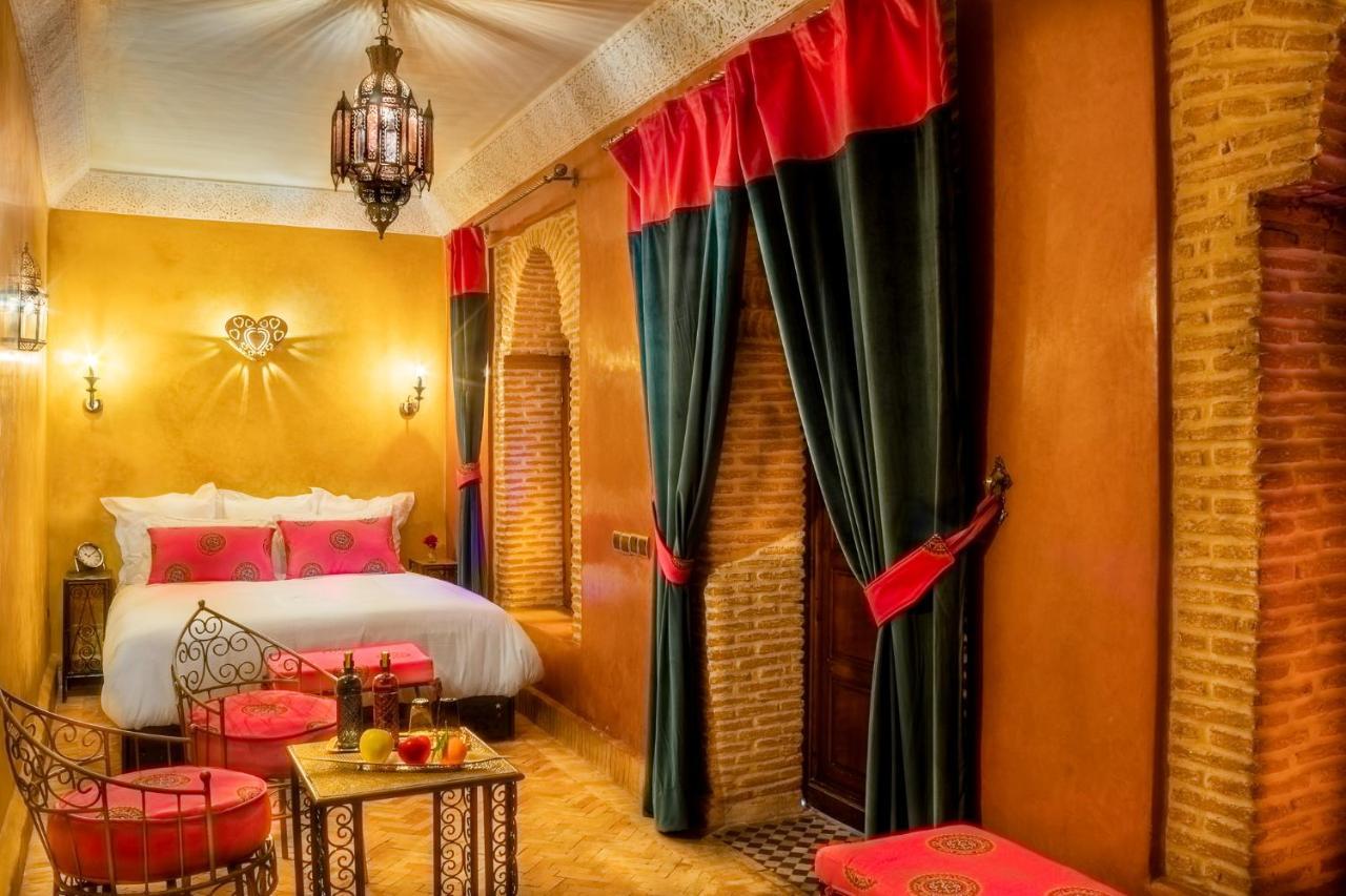 Deluxe Suite with Spa Bath