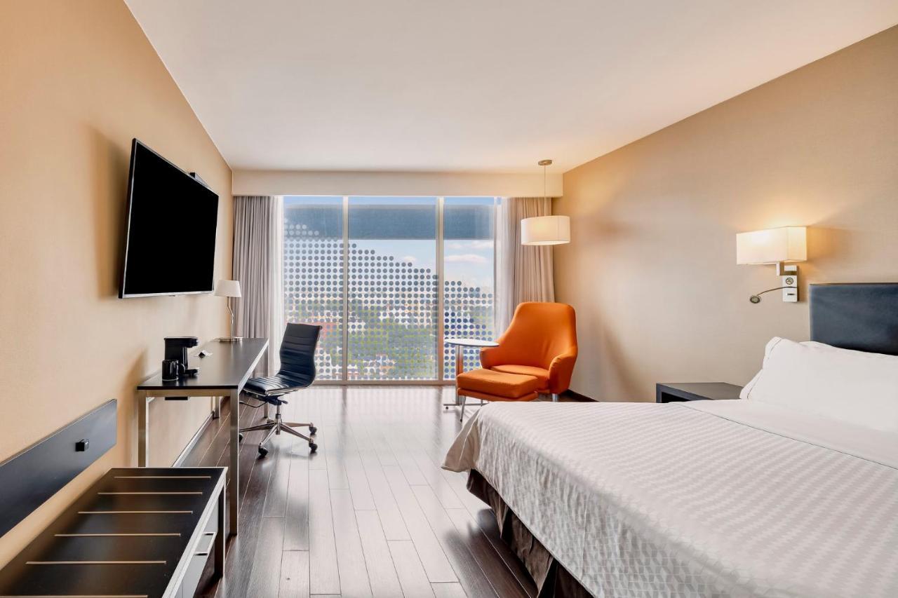 Executive King Room