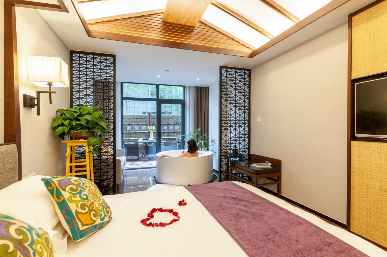 Executive Garden Room