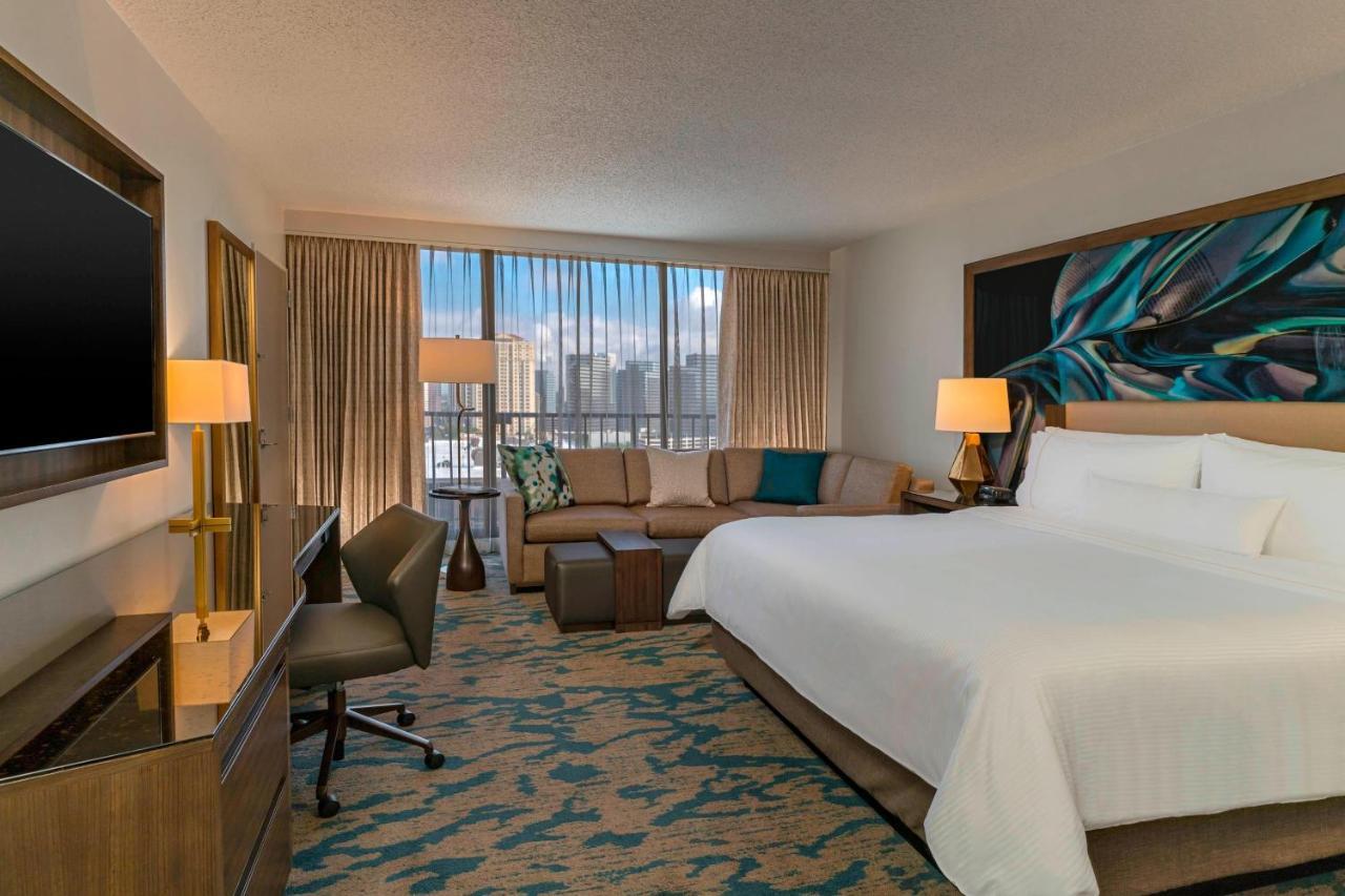 Deluxe, Guest room, 1 King, High floor