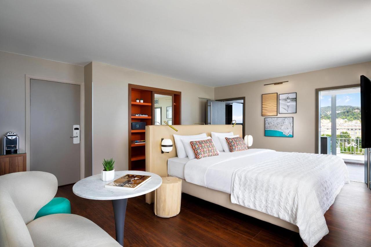 Junior Suite with Garden View