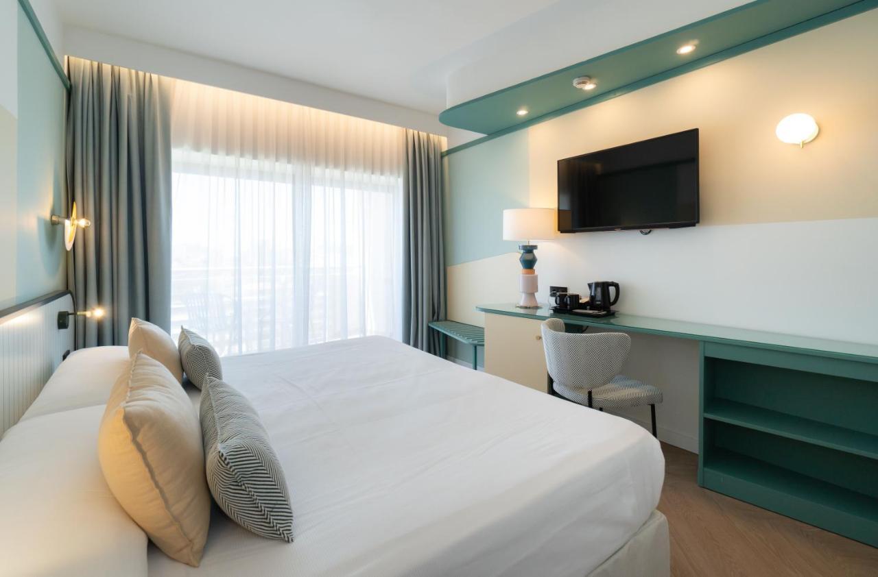 Superior Club Room with Pool View (3 Adults)