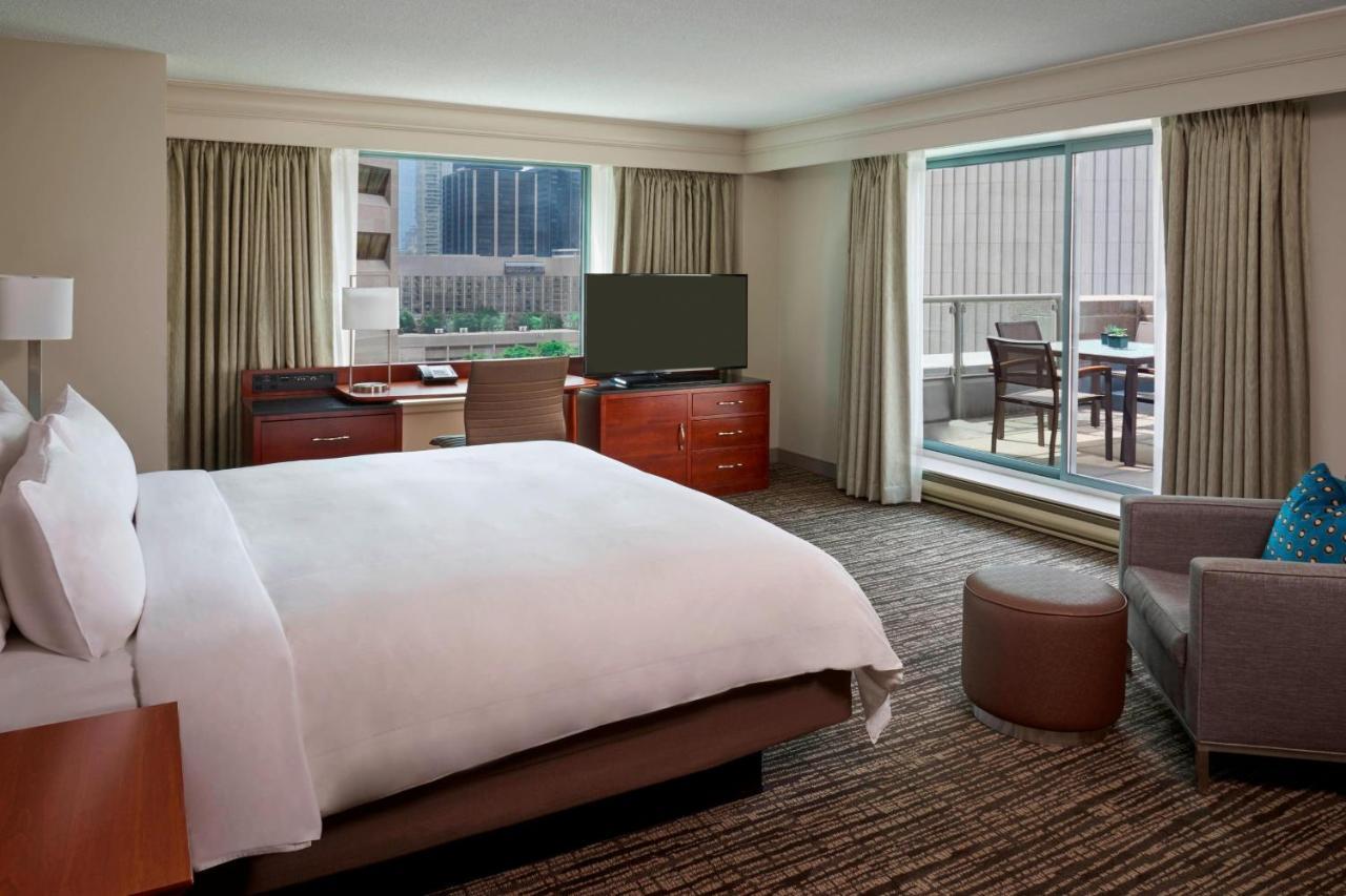 King Room with Balcony - High Floor,701789227:JPEG