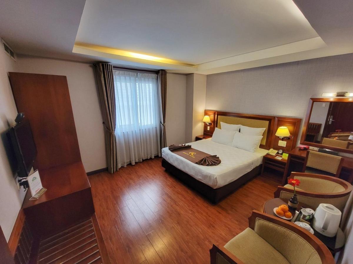Premier Double Room (Free Mini-bar)