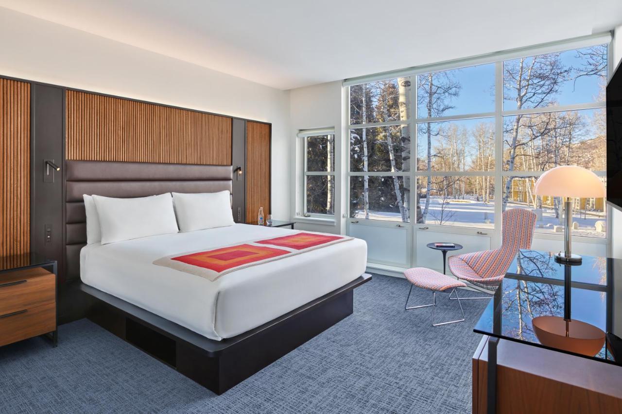 Deluxe One Bedroom Mountain Suite
