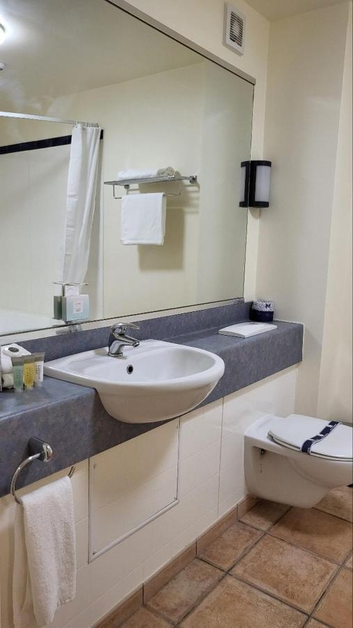 Executive Studio with Spa Bath