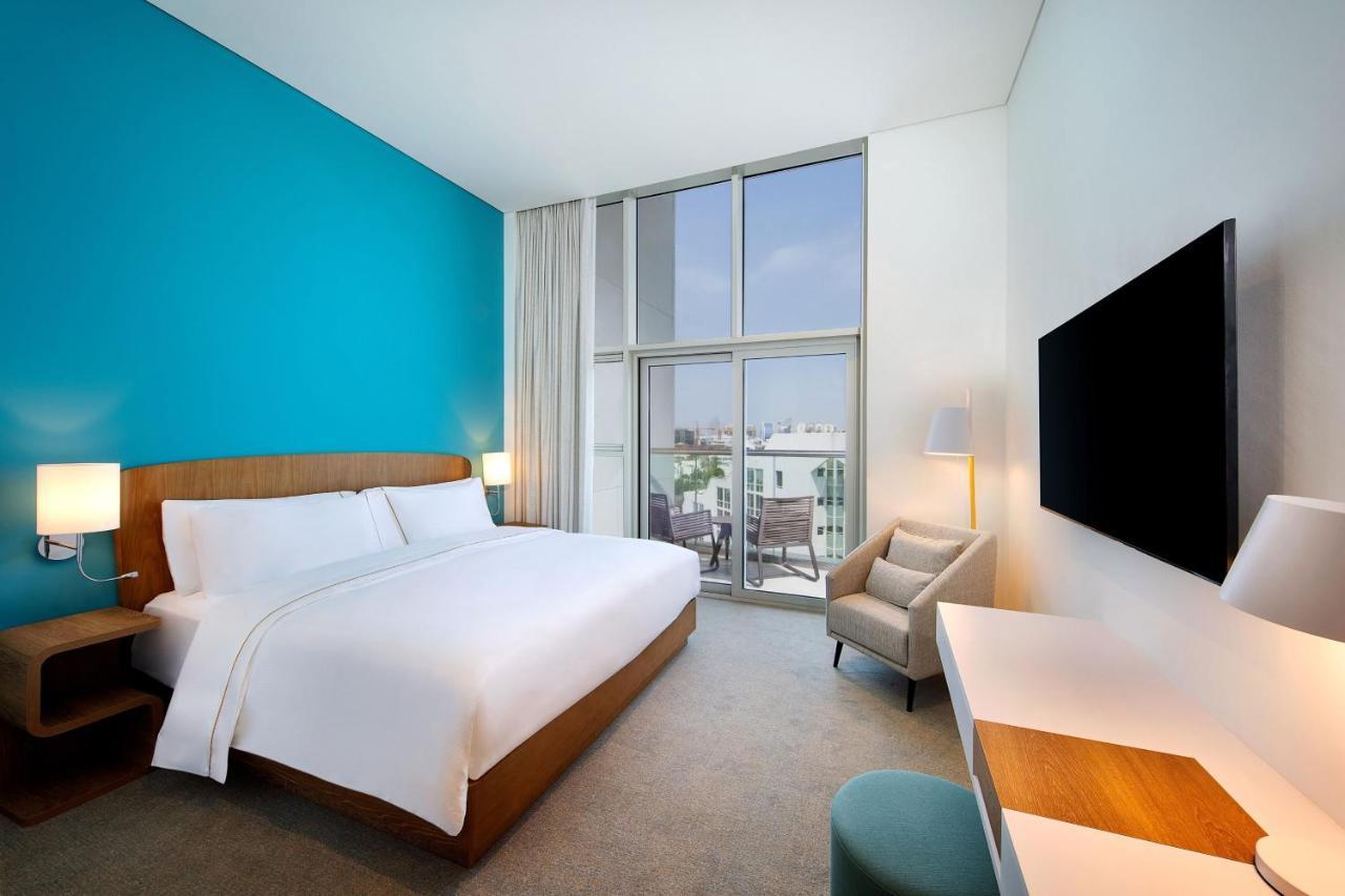 One-Bedroom King Suite
