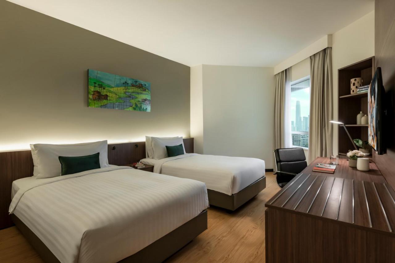 One-Bedroom Premier Twin