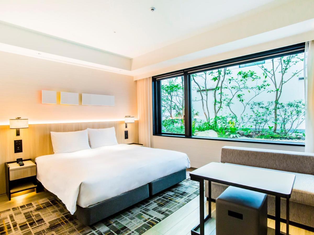 King Room with Garden View