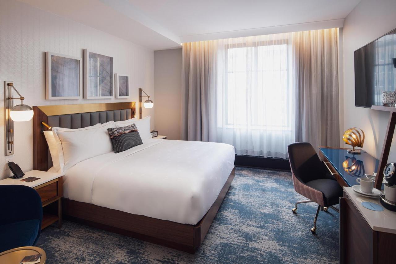 King Room with City View - Hearing Accessible