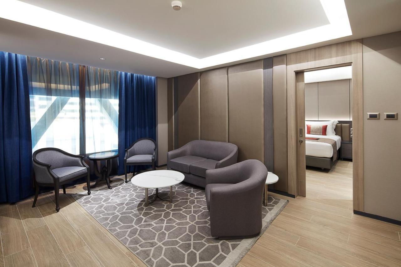 Premier Suite